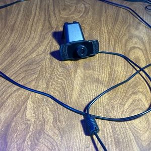 web cam comes with box